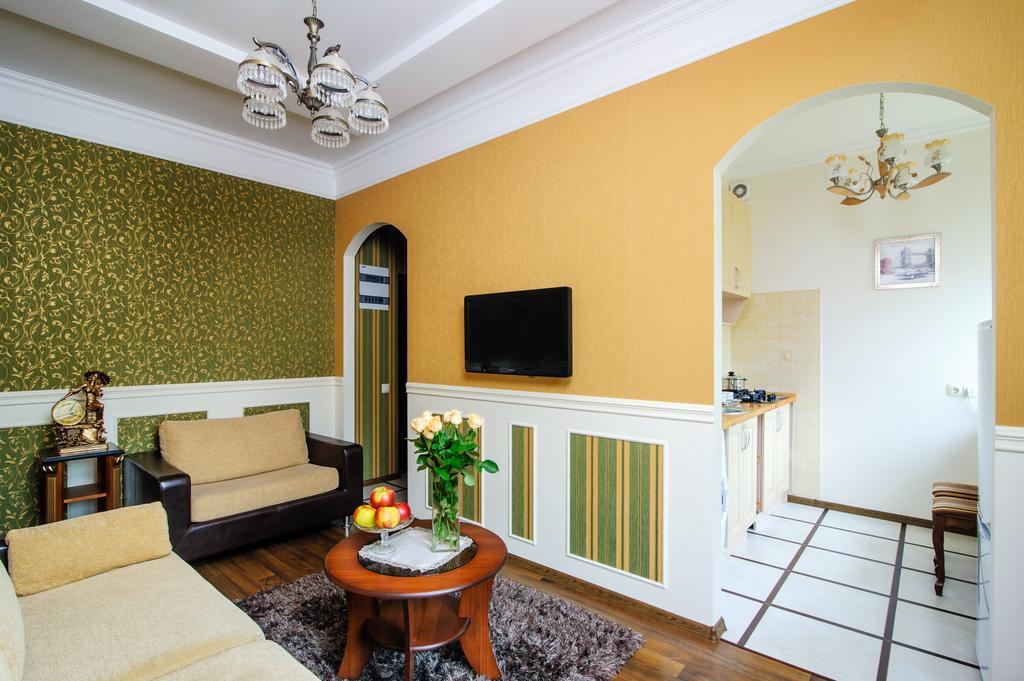 Apartment Kirova 1 Minsk Dış mekan fotoğraf