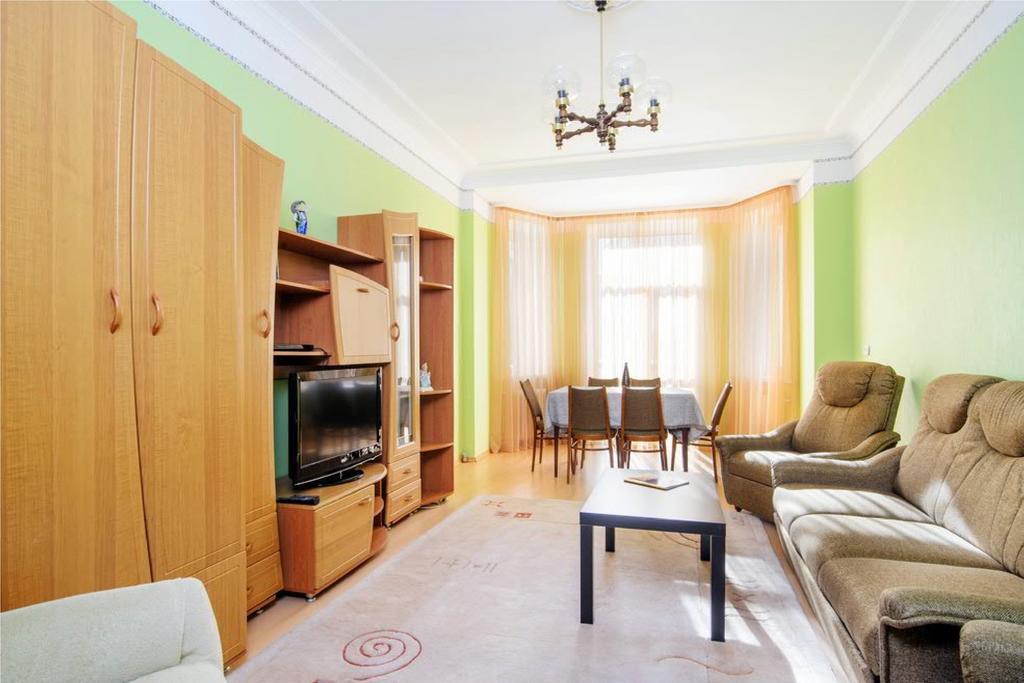 Apartment Kirova 1 Minsk Dış mekan fotoğraf